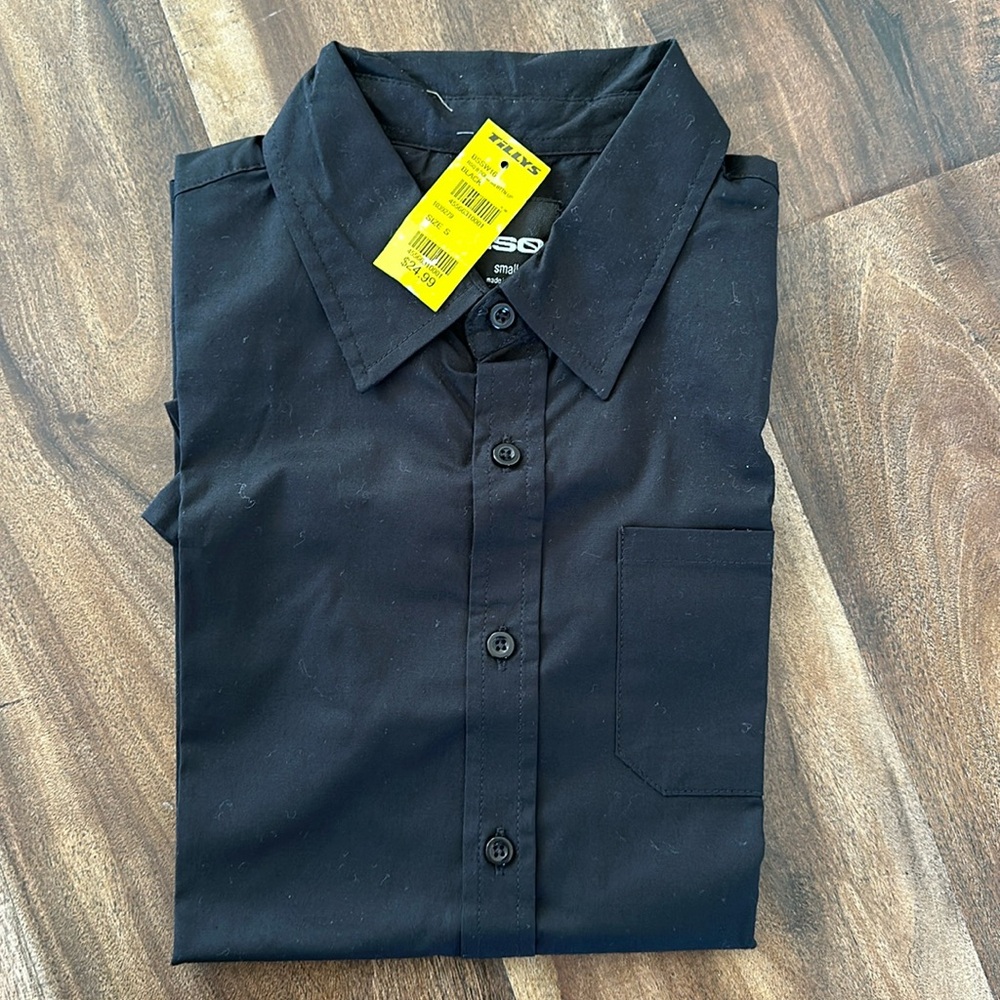 NWT Boys Tilly’s RSQ Button Down Shirt